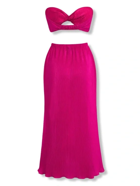 Fuchsia Pleated Maxi Skirt + Twist Bandeau Set
| Size Small - Picture 3 of 4
